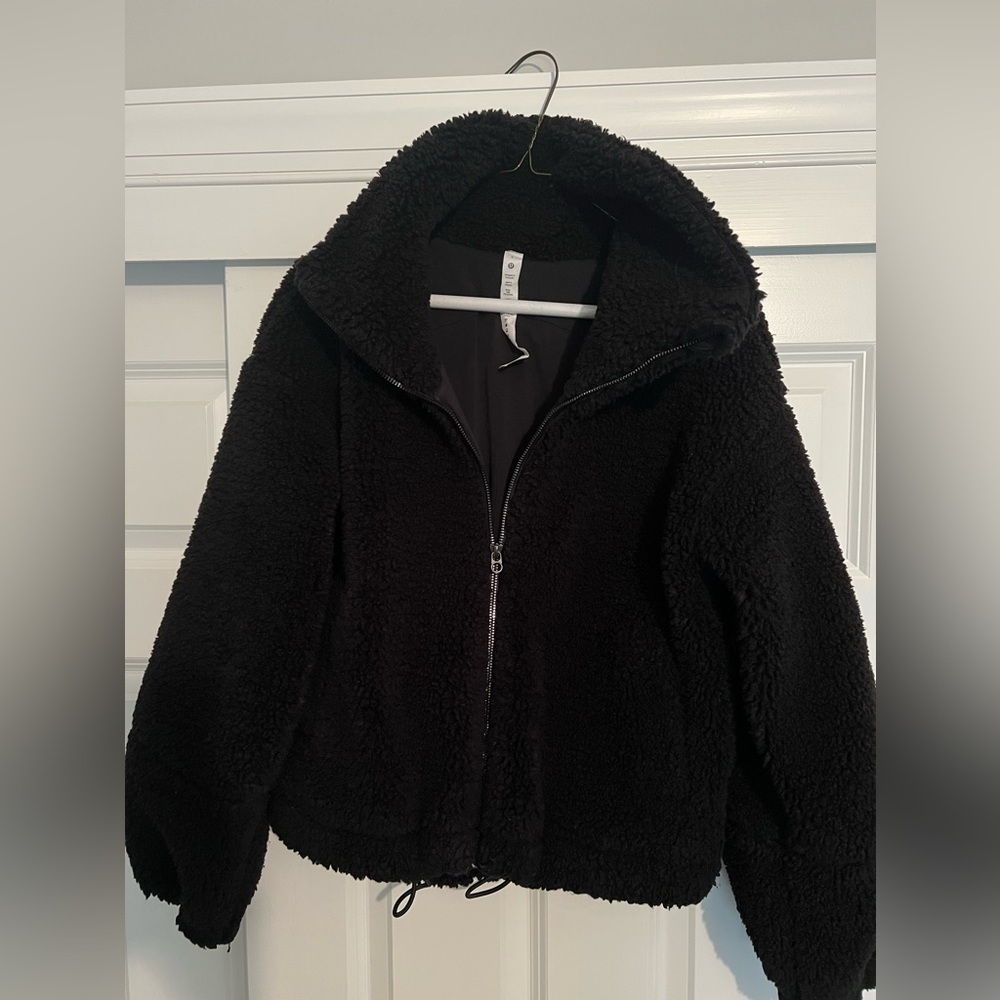 Women’s Lululemon Sherpa jacket size 4 worn once